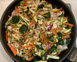 Foto del paso 3 de la receta: Revuelto de carne picada con verduras