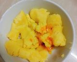 Hình bước làm 1 của món Trứng cút kho tiêu