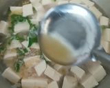 Foto langkah ke 4 dari resep Sup Tahu Putih.