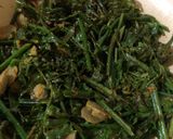 Foto langkah ke 2 dari resep Sayur Pakis Masak Santan.