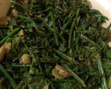 Foto langkah ke 2 dari resep Sayur Pakis Masak Santan.