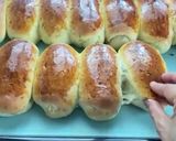 A picture of step 3 of Fluffy Garlic Bread Roll.
