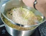 Foto del paso 5 de la receta: Cocido granadino de chícharos con col y morcilla de cebolla