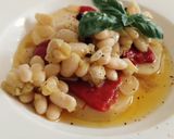 Foto del paso 8 de la receta: Ensalada de patata y piquillos confitados con fessolets