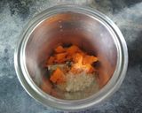 A picture of step 2 of Mango Lassi.
