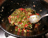 Foto del paso 12 de la receta: Champiñones rellenos de sofrito, y calabacines con aceite de ajos y pereji