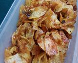 Foto langkah ke 5 dari resep Kering Kentang Pedas Manis.