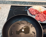 Foto del paso 1 de la receta: Empanadillas de carne y queso feta 🥟🥩🧀