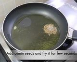 A picture of step 2 of Samak rice upma.