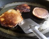 A picture of step 2 of Banana and nutella pancake.