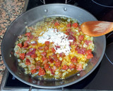 Foto del paso 3 de la receta: Habas con champiñones y huevos de codorniz