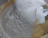 A picture of step 3 of Light and airy sponge cake.