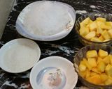 A picture of step 1 of Mango Peach Slush.