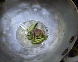 A picture of step 3 of Panipuri.