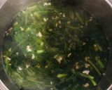 Hình bước làm 2 của món Canh cải cúc thịt băm