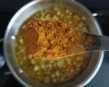 A picture of step 7 of Matar/Peas Chaat with Hoemade Fenugreek Masala Puri.