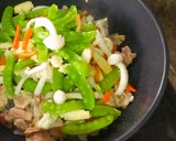 รูปขั้นตอนการทำที่ 3 ของ ผัดผักรวมหมูเมนูทำง่าย