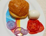 A picture of step 3 of Simple vegetarian home made burger.