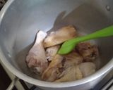 صورة لخطوة 2 من وصفة كسكس اوبربوشة الشعير تجي 🍅😋 تشهي