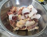 Hình bước làm 1 của món Gà xào sả