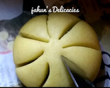 A picture of step 3 of Chocolate Flower Cookies.
