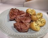 Foto del paso 5 de la receta: Chuletón de ternera a la plancha con patatas