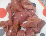 صورة لخطوة 1 من وصفة كبدة مشرملة على طريقتي🤎😋