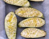 Foto del paso 1 de la receta: Berenjenas rellenas de lo que tengas por casa👩🏼‍🍳