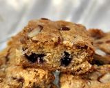 Foto del paso 10 de la receta: 🍒🤍 Brownies de chocolate blanco, cerezas y almendras 🤍🍒 Blondies, el brownie rubio 😅
