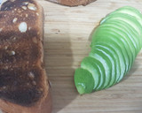 Foto del paso 1 de la receta: Tostadas de pagès con aguacate, pimiento escalivado y mozzarella