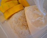 Foto langkah ke 5 dari resep Manggo Sticky Rice.