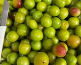 عکس مرحله 1 از دستور ترشک گوجه سبز (ترشک آلوچه)
