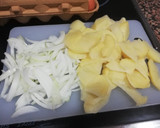 Foto del paso 2 de la receta: Tortilla de patatas al micro 🥚🥔