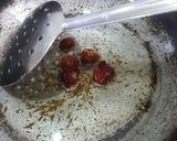 A picture of step 1 of Hari pyaz Aloo !.
