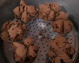 Foto langkah ke 6 dari resep Bolu kukus coklat.