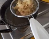 Foto langkah ke 1 dari resep Kopi Susu Halia khas Brunei Darussalam.