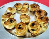 Foto del paso 8 de la receta: Caracolas hojaldradas de canela, pasas y miel en airfryer