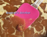 A picture of step 2 of Tamarind dates chutney.