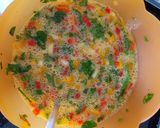 Foto langkah ke 2 dari resep Vegetable Egg Muffins.