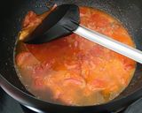 A picture of step 4 of Tomato tofu ring roll.