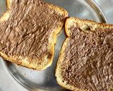 A picture of step 4 of Chocolate French toast.