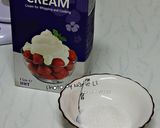 A picture of step 1 of Filling: Whipped Cream Frosting.