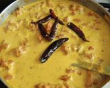 A picture of step 5 of Kadhi pakoda.