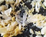 Foto langkah ke 2 dari resep Ayam Jamur Kecap Super Praktis (Untuk Toping Mie).