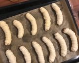 Virsli tésztában sütve 🌭 recept fázis 3 fotója