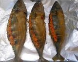 Foto langkah ke 4 dari resep Ikan kembung sumbat panggang.