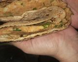 A picture of step 4 of Roti ka samosa.