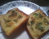 ক্রঞ্চি গার্লিক ব্রেড (Crunchy garlic bread recipe in Bengali) রেসিপি ধাপ - 3 ছবি