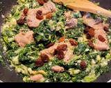 Foto del paso 1 de la receta: Gratinado de espinacas, carne y champiñones