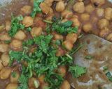 A picture of step 7 of Chana samosa chat shots.